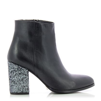 Women`s Boots On CARLO FABIANI-34290-AW18 черен