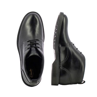 Мъжки Ежедневни Боти CLARKS - 26179683 ALDWIN CHUKKA BLACK LEATHER