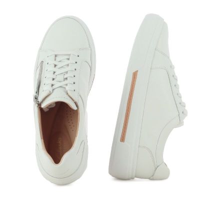 Дамски Сникърс CLARKS - 26185917 HOLLYROSE ZIP WHITE LEATHER