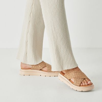 Дамски Равни Сандали TAMARIS - 1-28270-42-380 BROWN STRUCT.